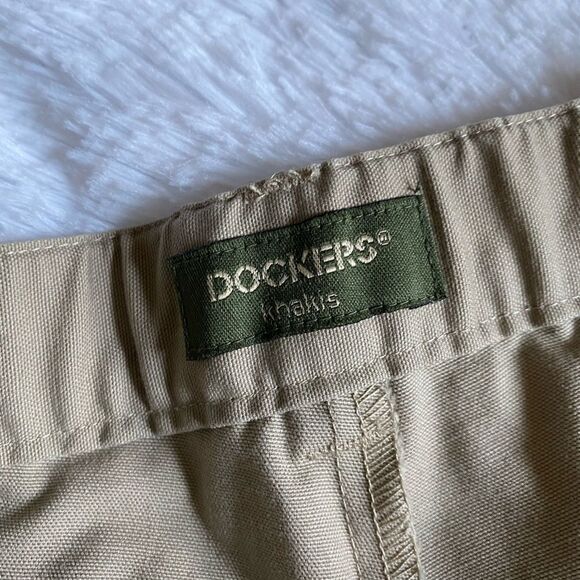 Dockers Khaki Shorts Mens Size 34 - Picture 8 of 8